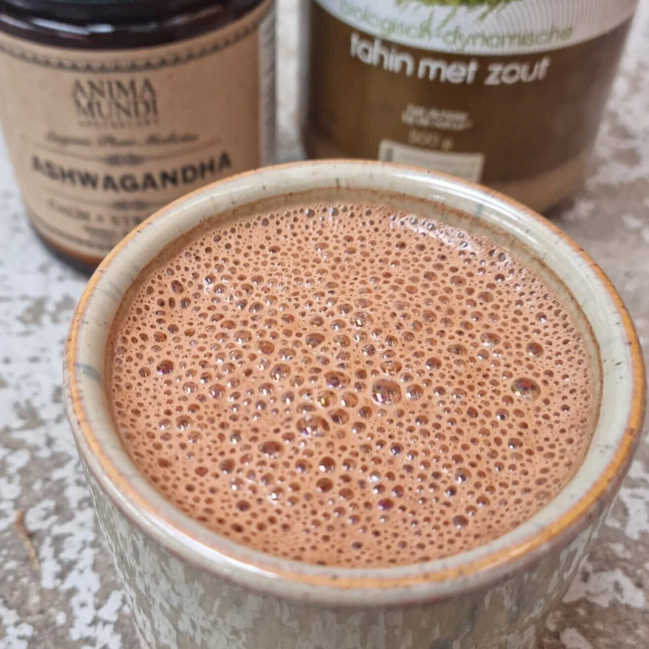 Cacao met ashwagandha en tahin